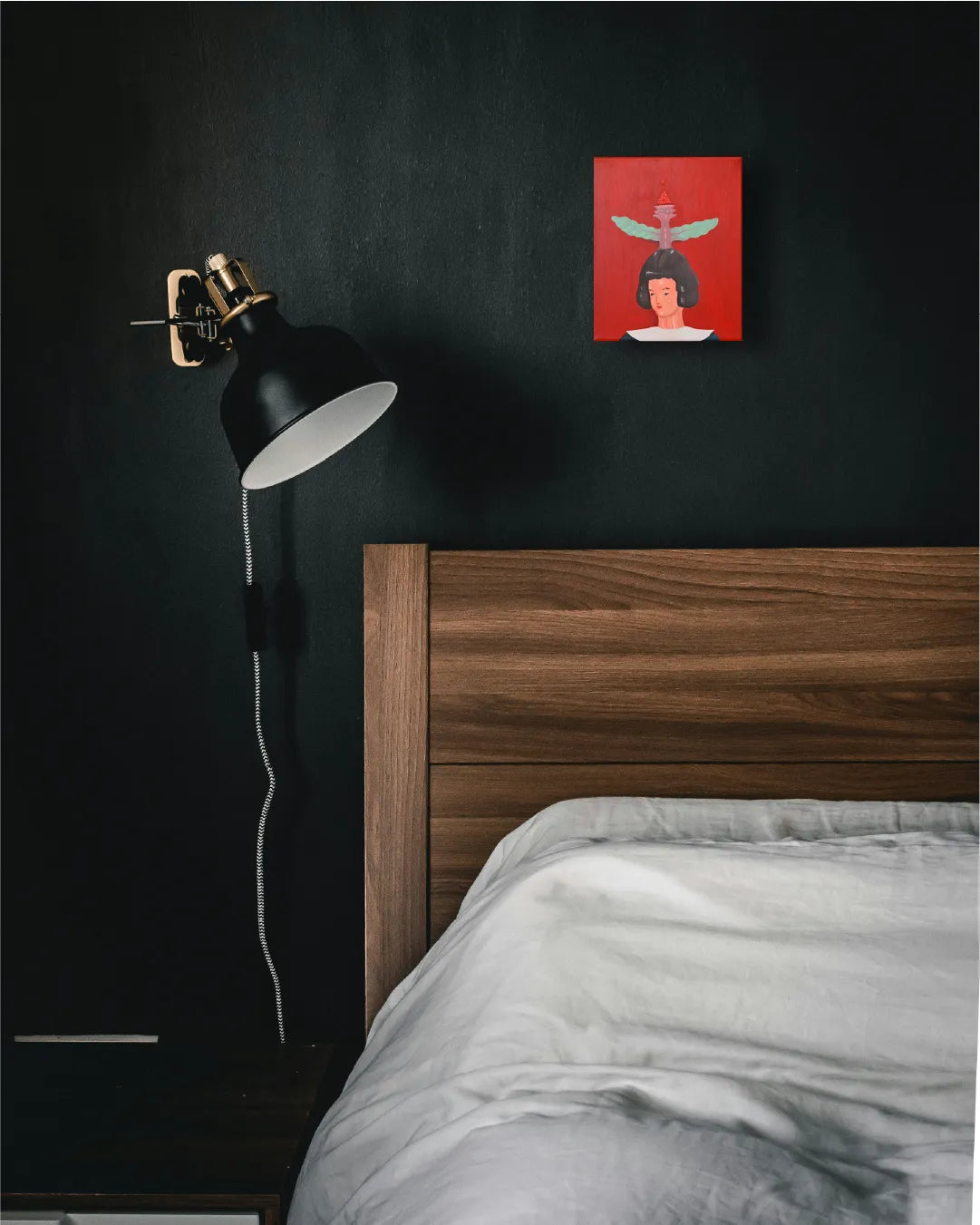 “12人の踊れる女 No.8”